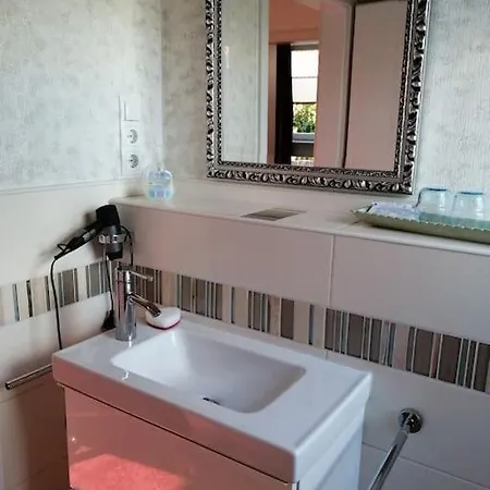 דירה 1 Gaestezimmer Mit Bad Hude (Oldenburg)